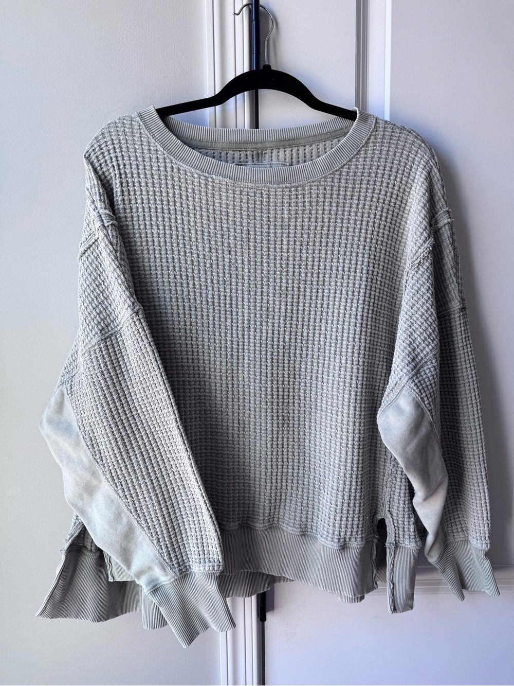 American Eagle Outfitters Light Green Waffle Knit Crewneck Sweater
